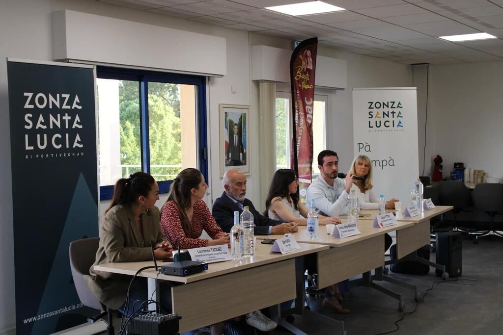 Mai 2023 – Intervention de la directrice de JSF, Mme TADDEI LAURENCE lors de la table ronde sur les addictions organisée par la commune de Ste Lucie de Porto-Vecchio — photo 1