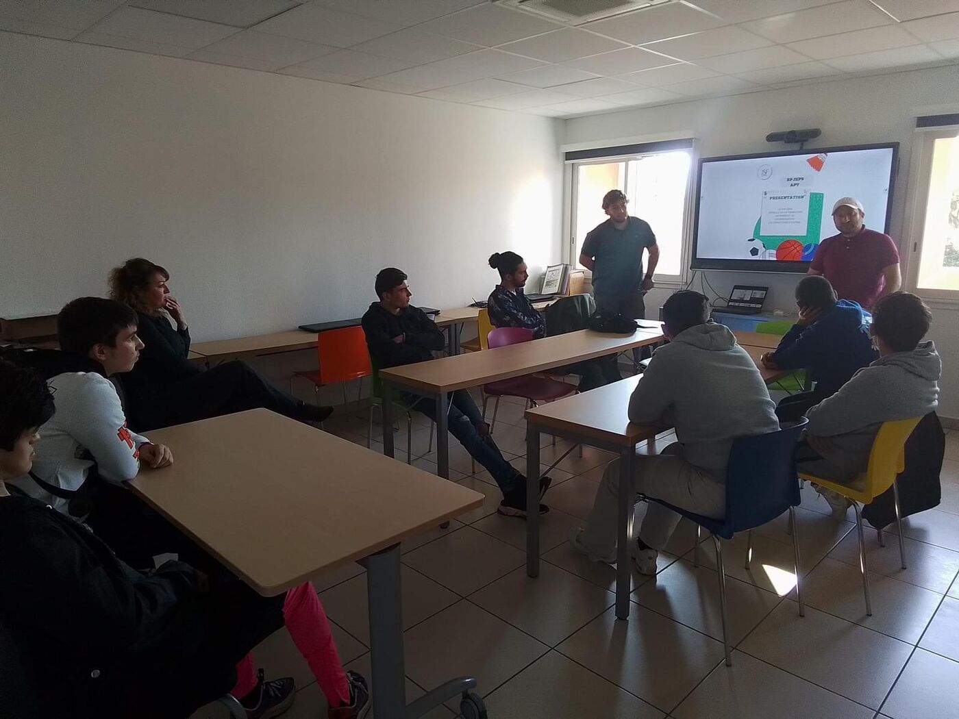 Janvier 2024 – Présentation des métiers du sport et de l’animation à Ghisonaccia à la Mission Locale Rurale Haute Corse — photo 1